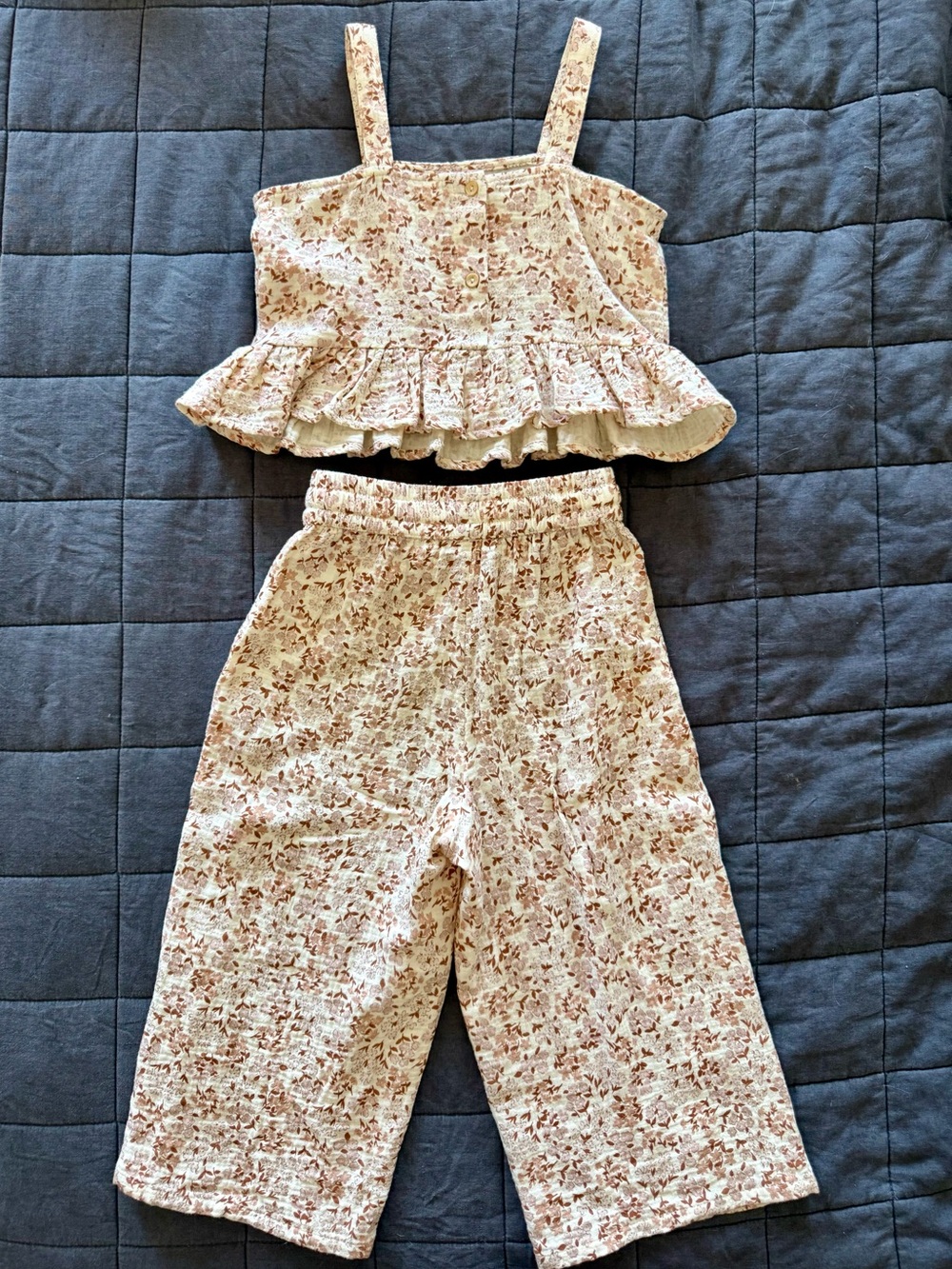 Rylee + Cru Pink Floral Ruffled Set - Picture 3 of 5
